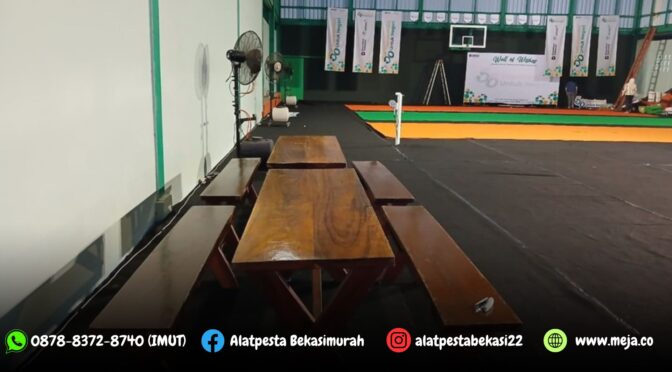 Rental Tirai Hitam Misty Cool Panggung Meja Taman Bandung