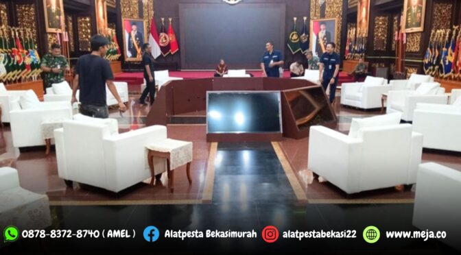 Rental Sofa Dan Meja Sudut Atau Meja Kotak Kecil Jakarta